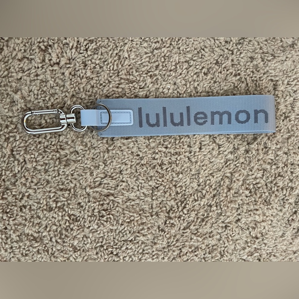 Lululemon never lost keychain